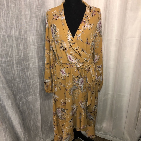 Bobeau Yellow Floral Midi Dress NWT - Picture 2 of 15